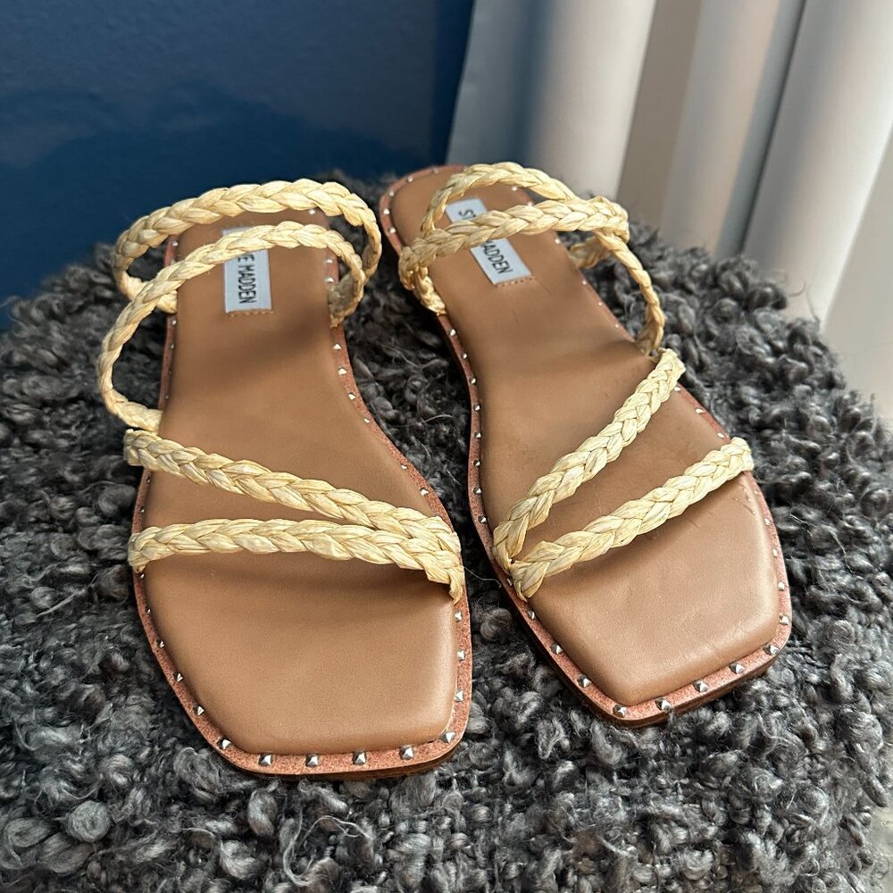 NWT Steve Madden Cream Sandals size 7.5
